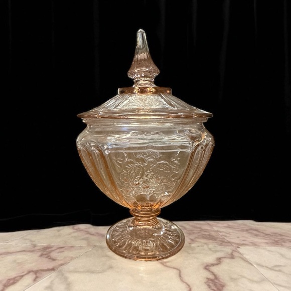 Elegant Pink Glass Candy Dish with Lid - Picture 1 of 10